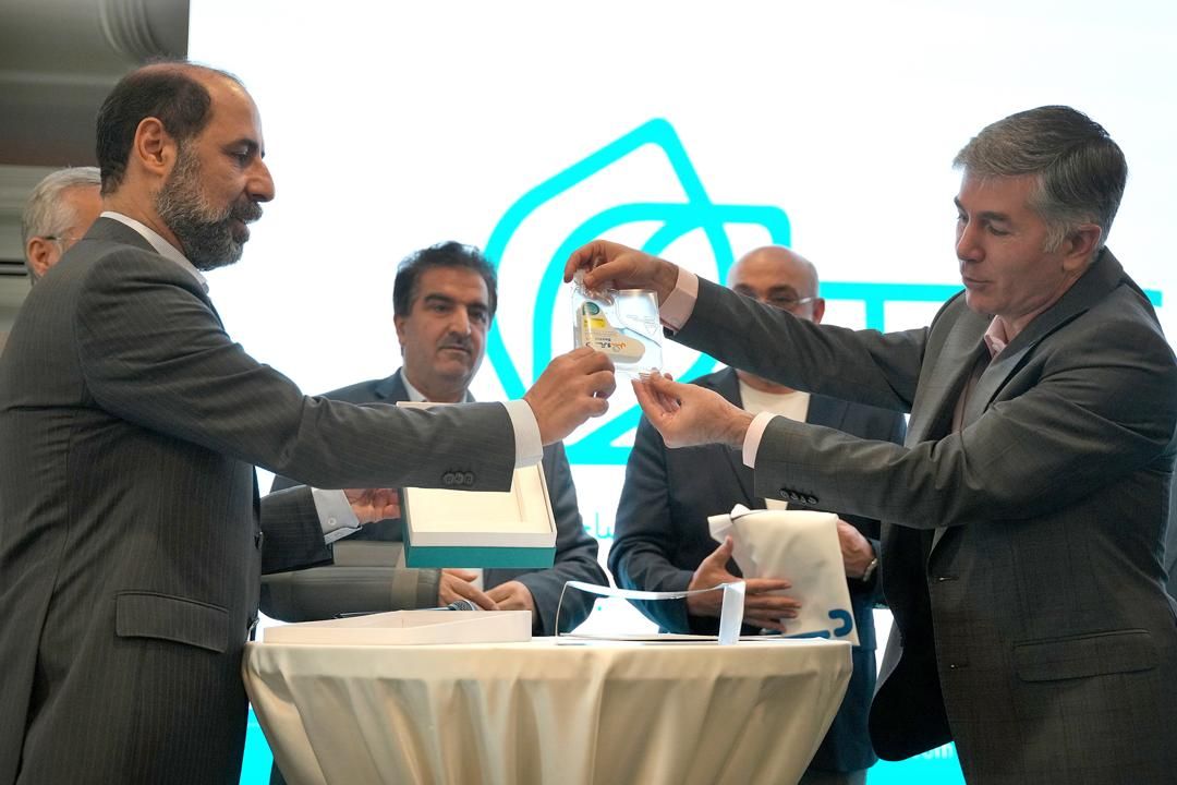 The unveiling ceremony of DestroCell, Iran's first allogeneic cell therapy product.